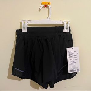Lululemon Black Hotty Hot LR Short!!!! 🔥🔥🔥